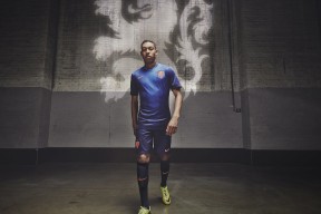 国锦赛首日，18名中国球员出战，丁俊晖携10人晋级，国锦赛斯诺克直播