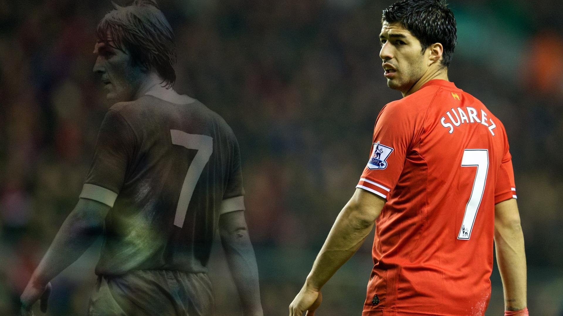 冠军球队球员参与公益拍卖筹款支持基层体育设施，冠军球场