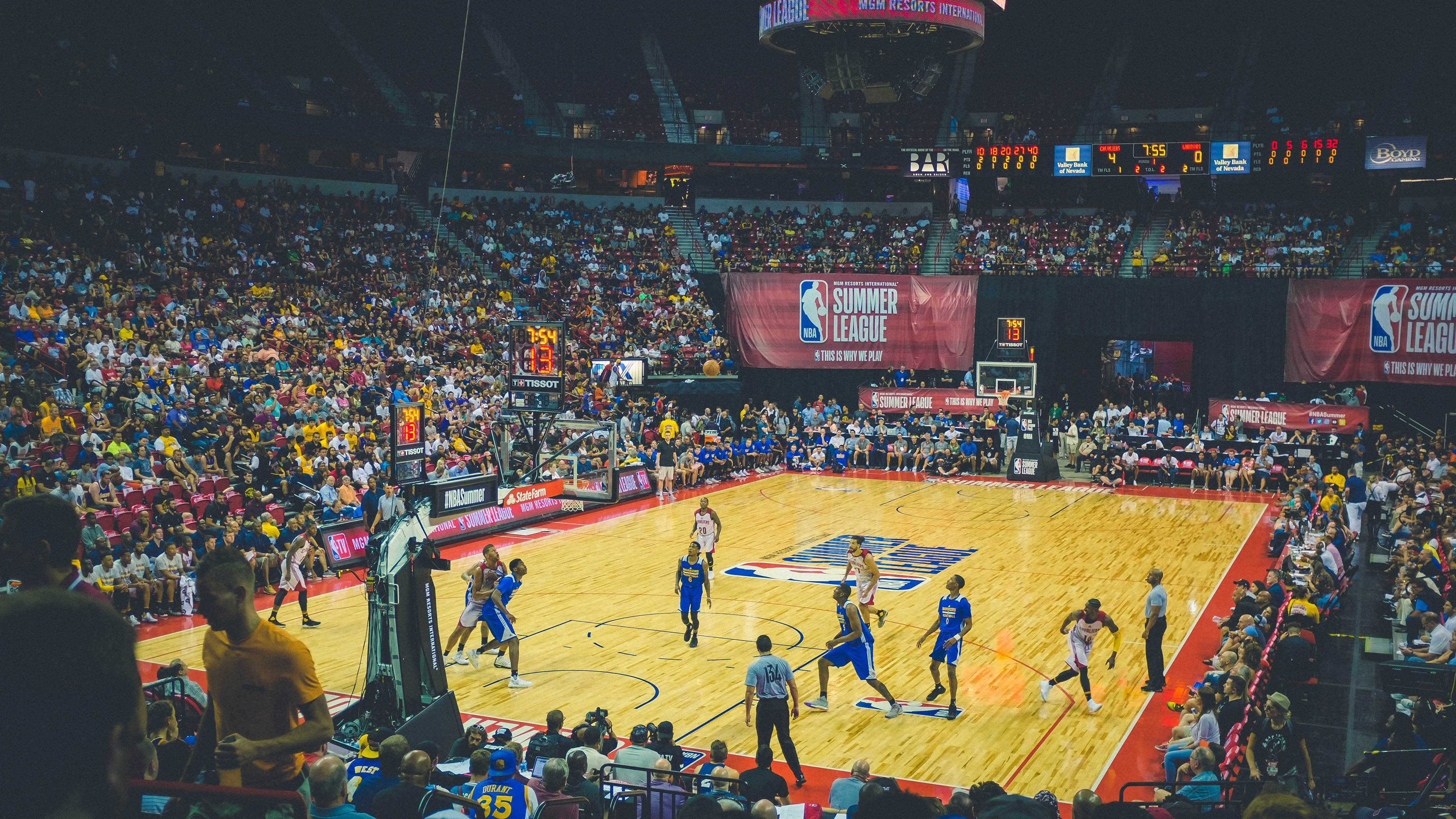 马刺新秀文班亚马再创生涯新高，马刺队鲍文